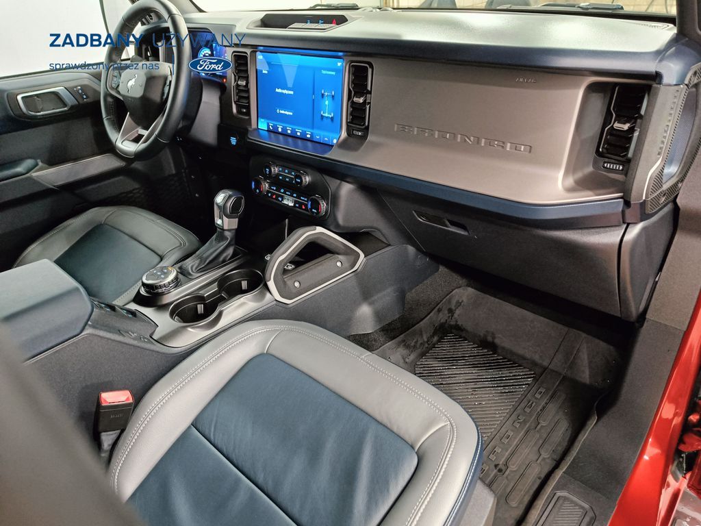 bc878f3e-aa5e-4850-a0a2-3a45df614ddd-13.jpg
